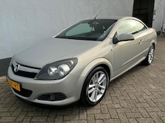 Opel Astra TwinTop - 1.8 Cosmo Cabriolet - Navigatie