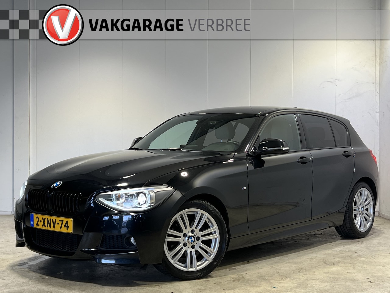 BMW 1-serie - 116i Executive M-Sport | Nieuwe distributieketting | Navigatie | LM Velgen 17" | Voorstoel - AutoWereld.nl