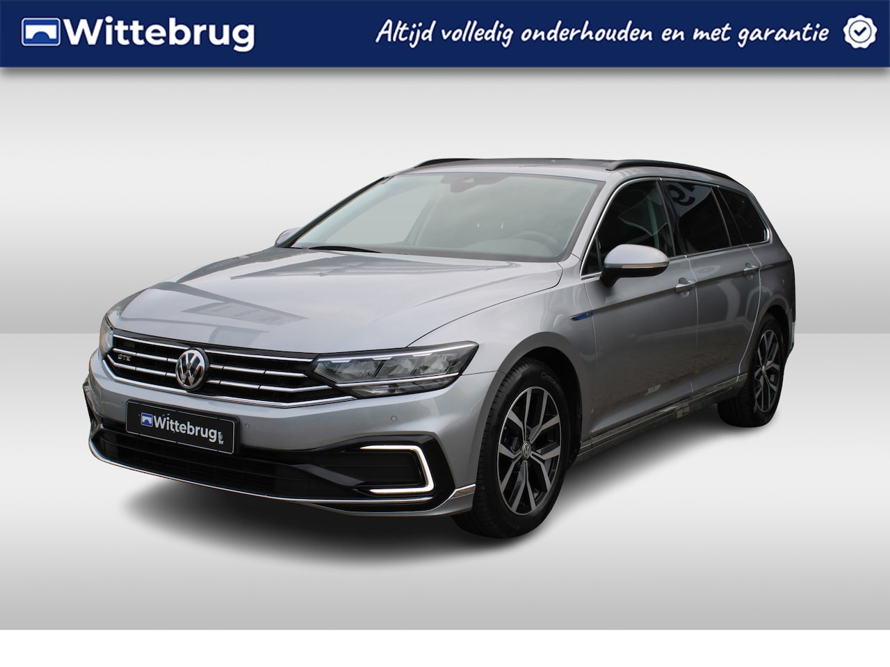 Volkswagen Passat Variant - 1.4 TSI 218pk PHEV GTE DSG AUTOMAAT Navigatie / LM 17 inch / LED / Parkeersensoren / Wegkl - AutoWereld.nl