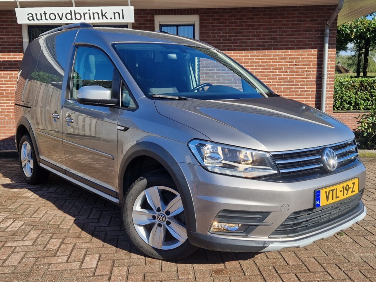 Volkswagen Caddy - BPM VRIJ, XENON,NAVI 1.4 TSI L1H1 BMT Hi. - AutoWereld.nl