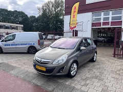 Opel Corsa - 1.4 16V 5D Cosmo