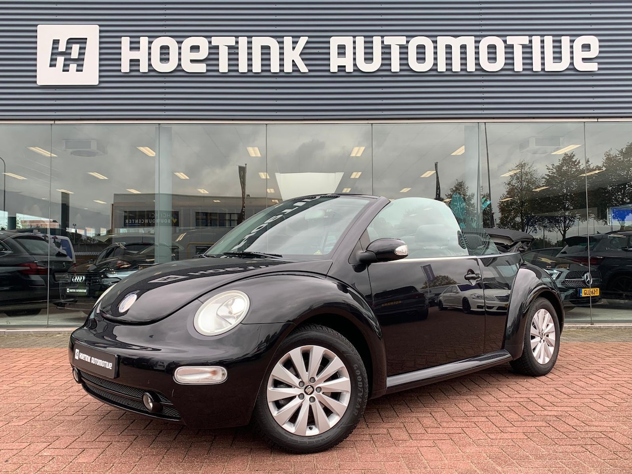 Volkswagen New Beetle Cabriolet - 1.4 Highline | Airco | Stoelverwarming - AutoWereld.nl