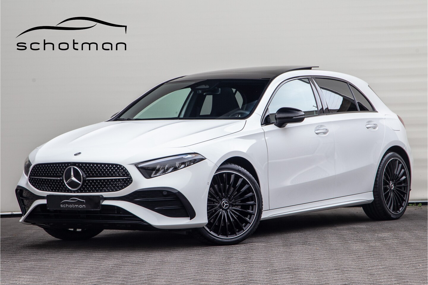 Mercedes-Benz A-klasse - 250 e AMG Line Facelift, Nightpack, Pano, Widescreen, 19" Hybrid - AutoWereld.nl