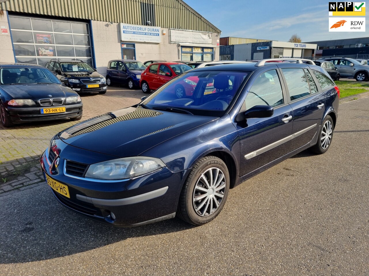 Renault Laguna Grand Tour - 2.0-16V Tech Line LPG-G3 Bj:2007 NAP! - AutoWereld.nl