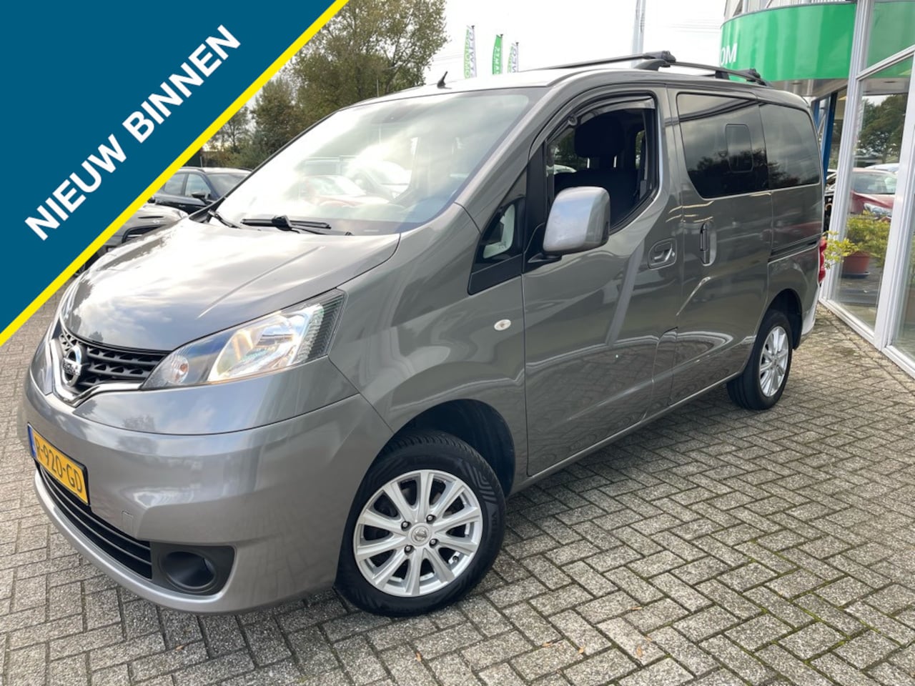 Nissan Evalia - 1.6 Conn. Ed. 7p, Nav, Camera - AutoWereld.nl