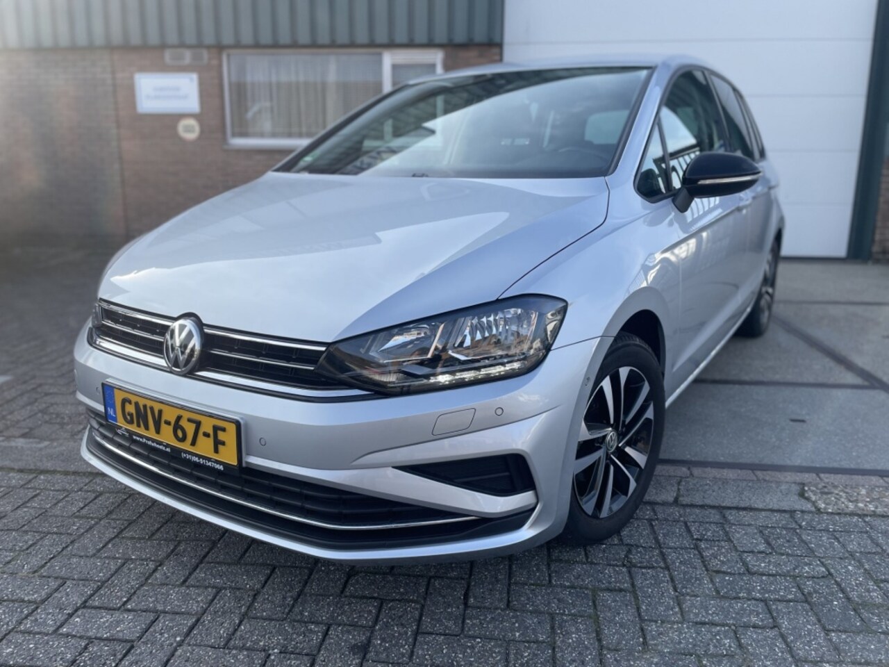 Volkswagen Golf Sportsvan - 1.0 TSI 116pk 6Bak - AutoWereld.nl