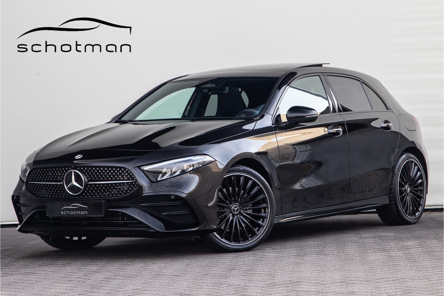 Mercedes-Benz A-klasse - 250 e AMG Premium, Facelift, Nightpack, Pano, Camera, Widescreen, 19" Hybrid - AutoWereld.nl