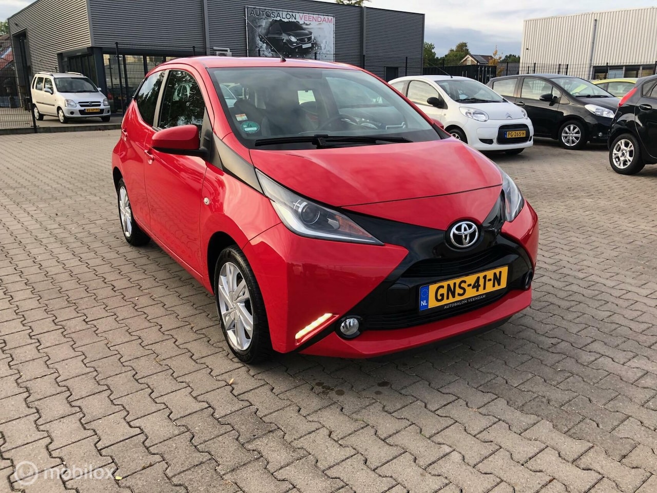 Toyota Aygo - 1.0 VVT-i X-CLUSIV 4DRS CAMERA NAVI LMV - AutoWereld.nl