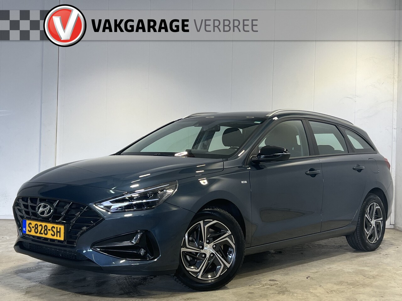 Hyundai i30 Wagon - 1.0 T-GDi MHEV Comfort Smart | Navigatie | LM Velgen 16" | PDC Achter + Camera | Cruise Co - AutoWereld.nl