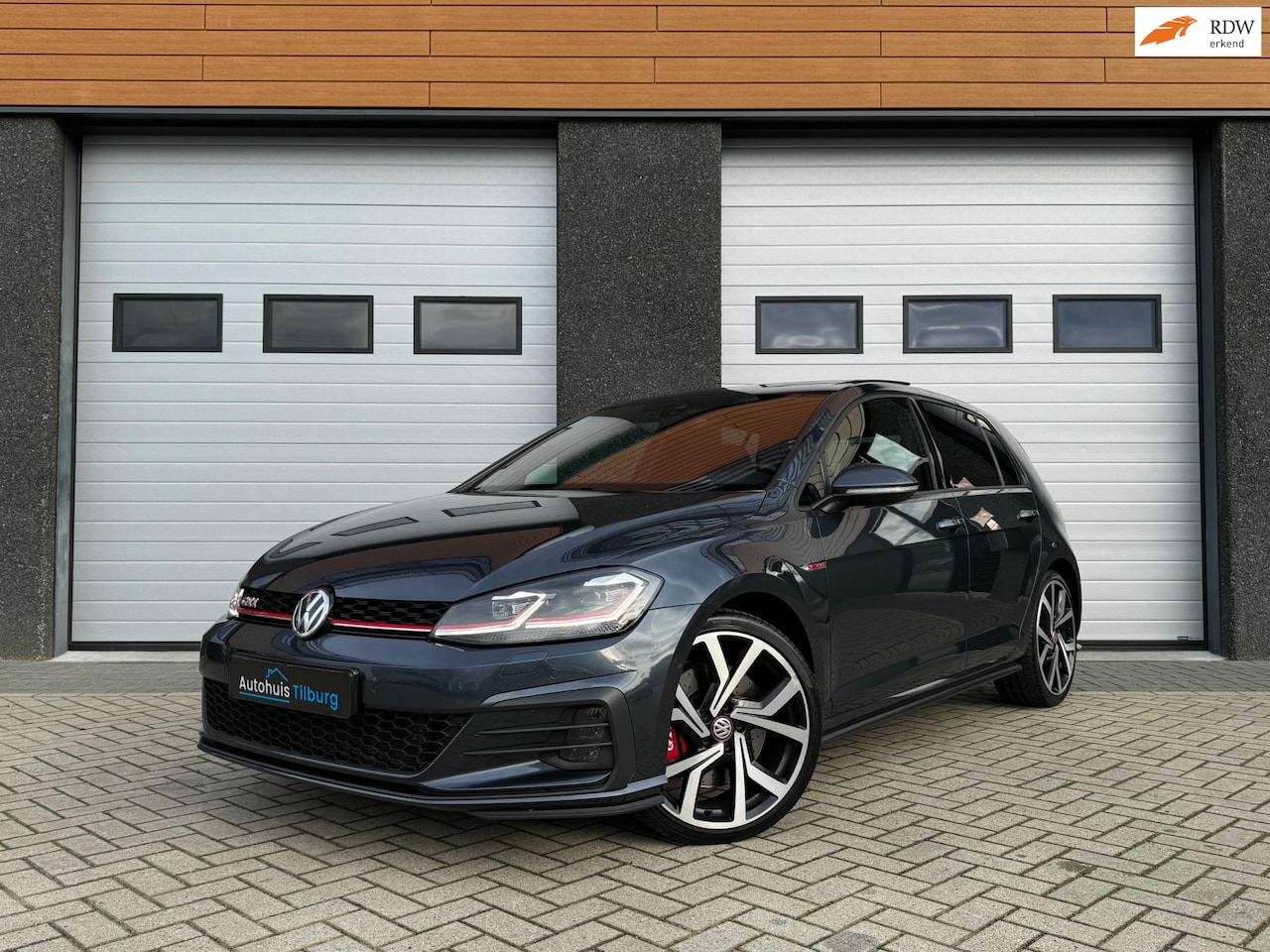 Volkswagen Golf - 2.0 TSI GTI Performance 245PK DSG Pano Keyless Dynaudio - AutoWereld.nl