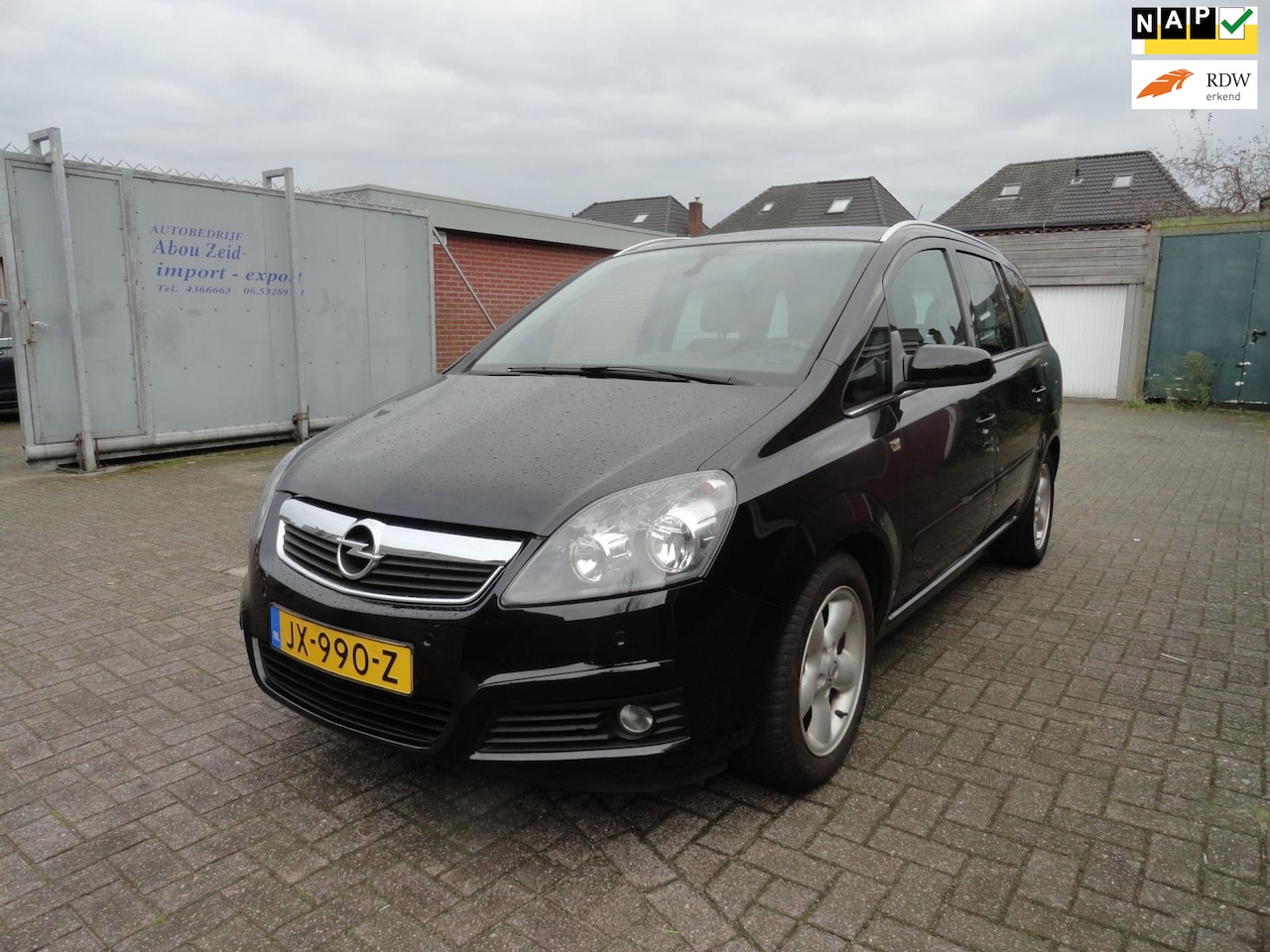 Opel Zafira - 1.8 Essentia 7-persoons - AutoWereld.nl