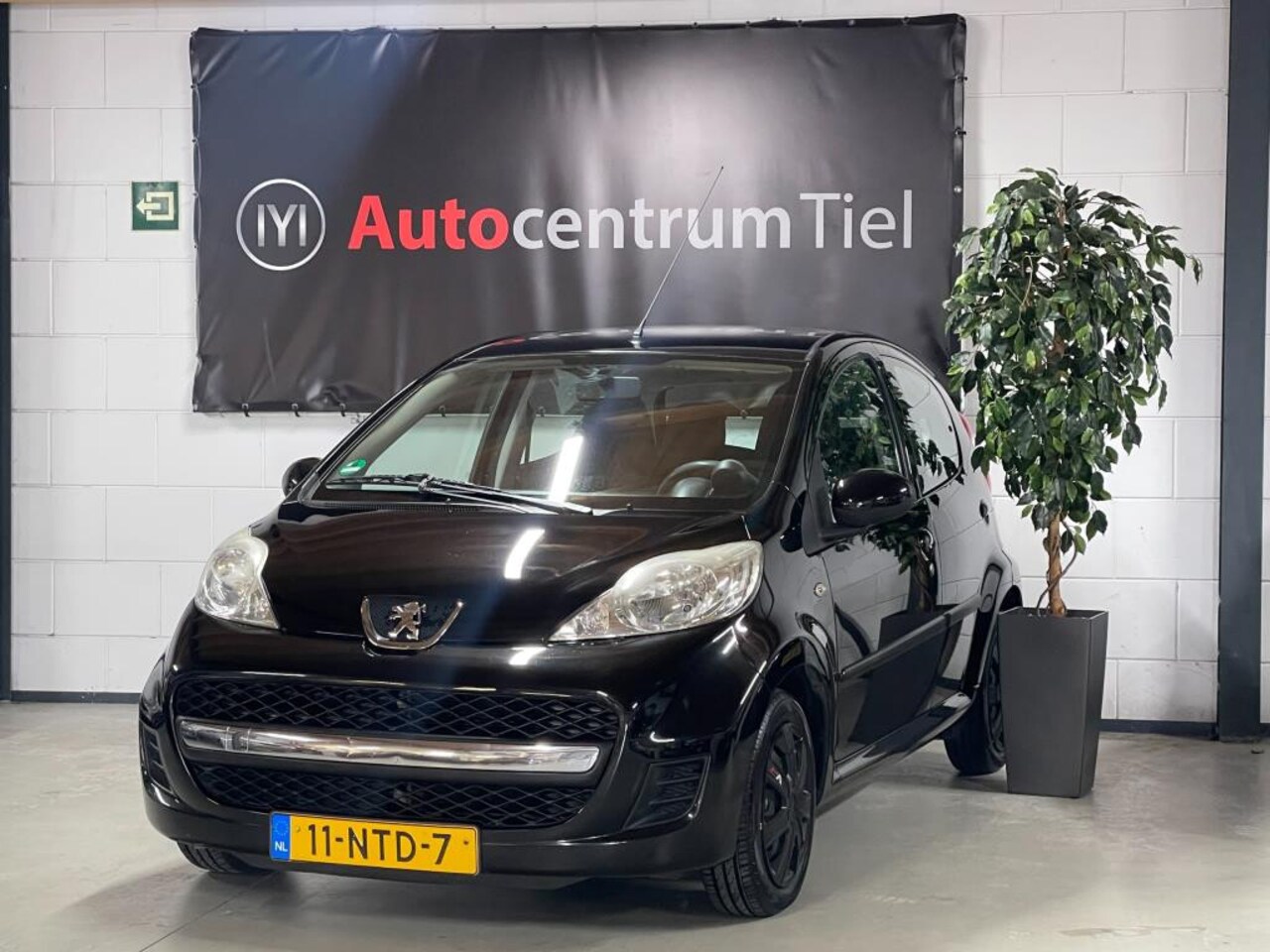 Peugeot 107 - 1.0-12V Millesim 200 * Airco * Nw koppeling - AutoWereld.nl