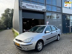 Ford Focus - 1.6-16V Cool Edition Airco Trekhaak Nieuwe APK NAP Logisch