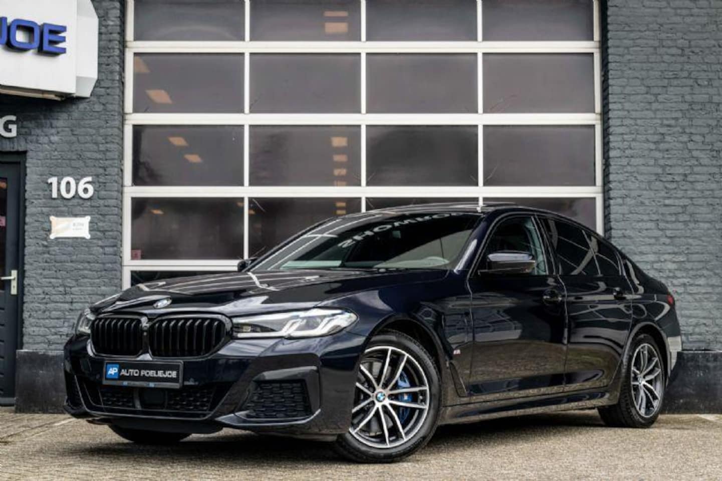 BMW 5-serie - 530e xDrive 292PK Business Edition Plus M Sport, Leder Exclusief, Trek/H, LM, PANO, Acc, H - AutoWereld.nl