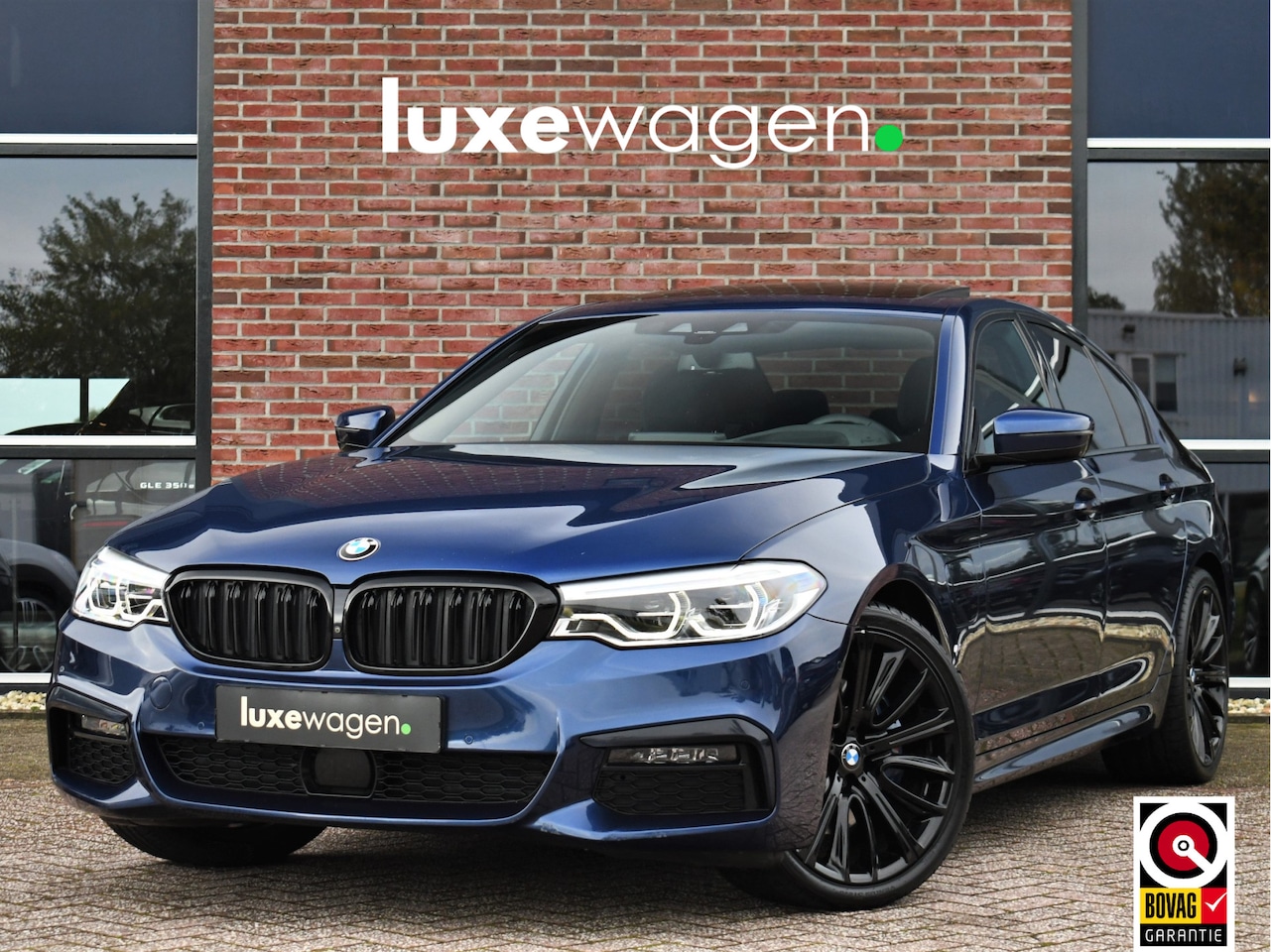 BMW 5-serie - 530e 252pk M-Sport Dak ACC 360 HUD 20inch Memory Adp-LED 19inch - AutoWereld.nl