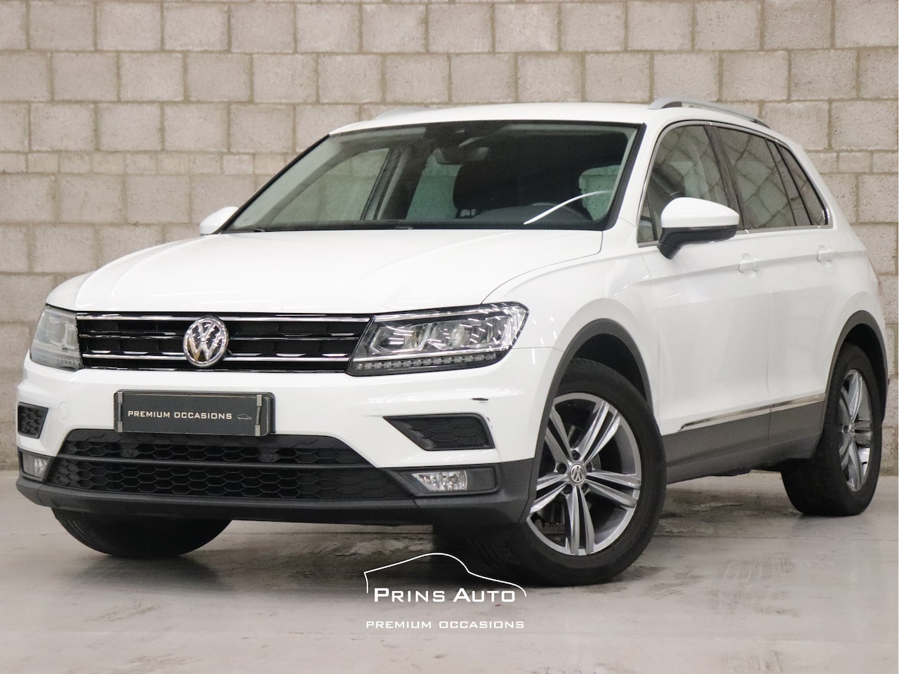 Volkswagen Tiguan - 1.5 TSI Comfortline Business |ADAPTIVE CRUISE|TREKHAAK|CLIMA| - AutoWereld.nl