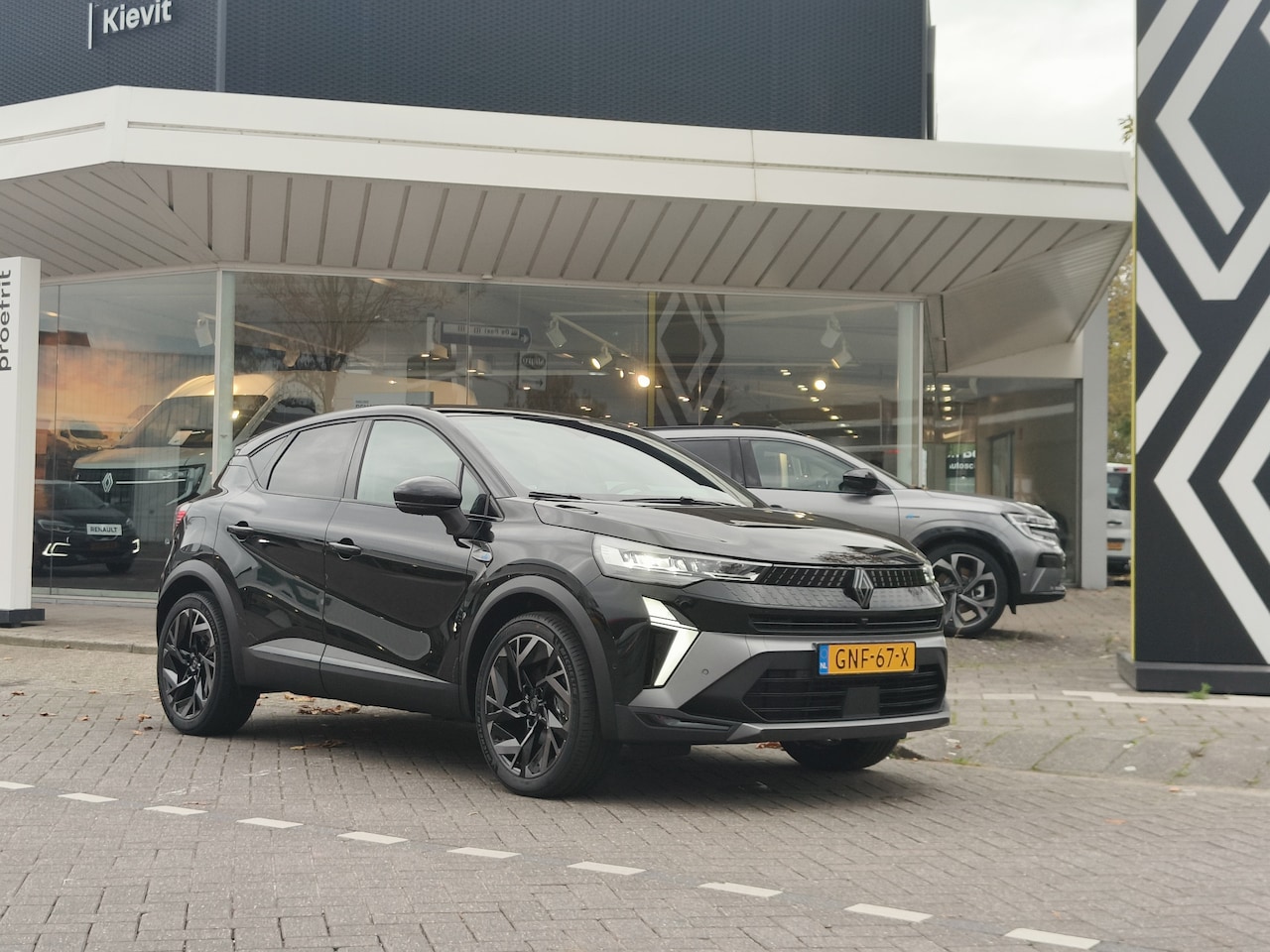 Renault Captur - 1.6 E-Tech Hybrid 145 esprit Alpine - Demo / pack harman/kardon,pack navigation urban,pack - AutoWereld.nl