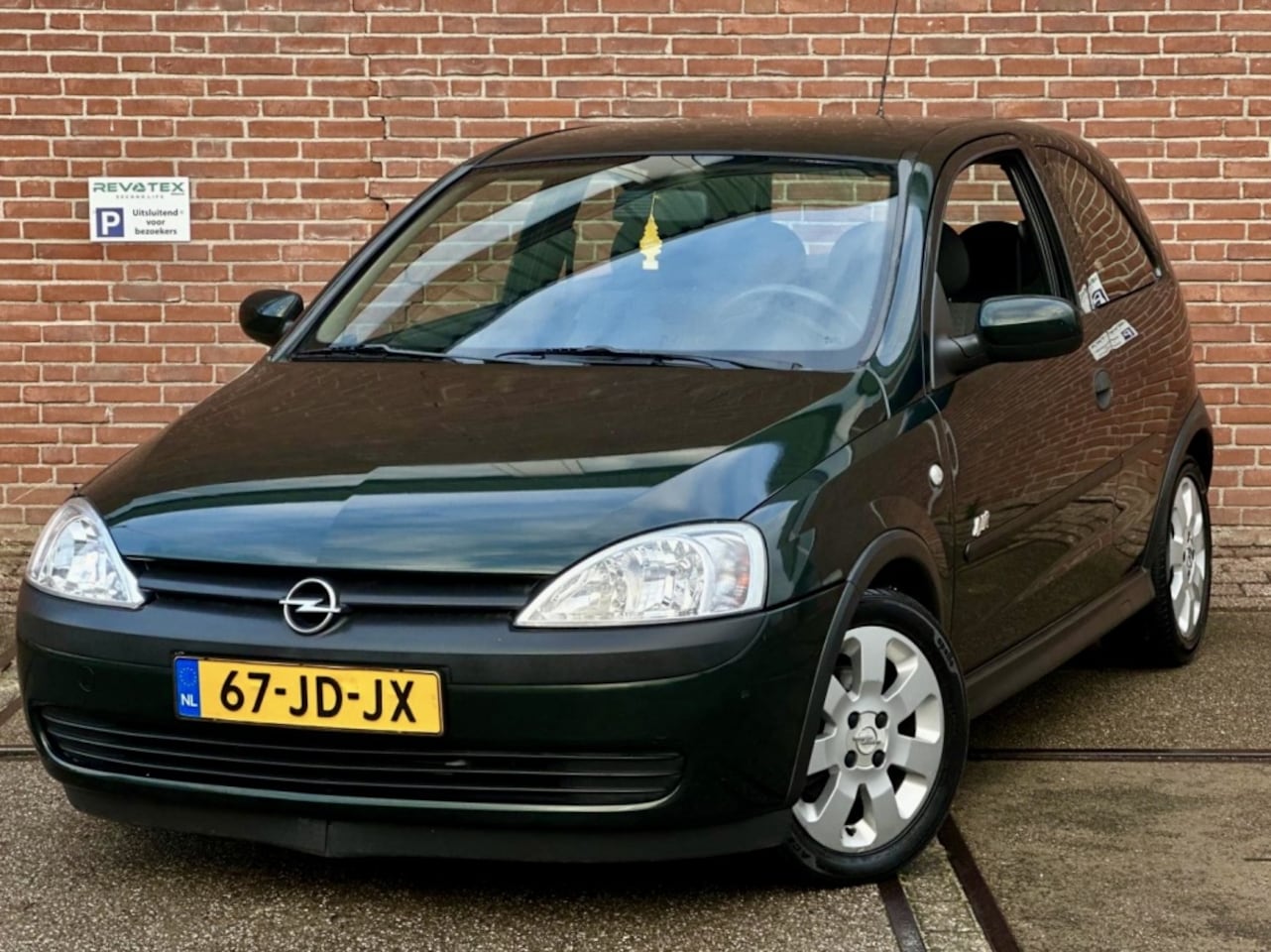 Opel Corsa - 1.4-16V Sport 1.4-16V Sport - AutoWereld.nl