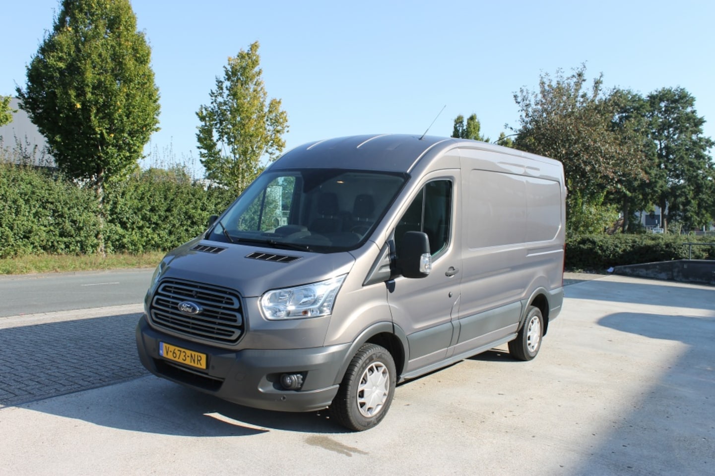 Ford Transit - 290 2.0 TDCI L2H2 Tr - AutoWereld.nl