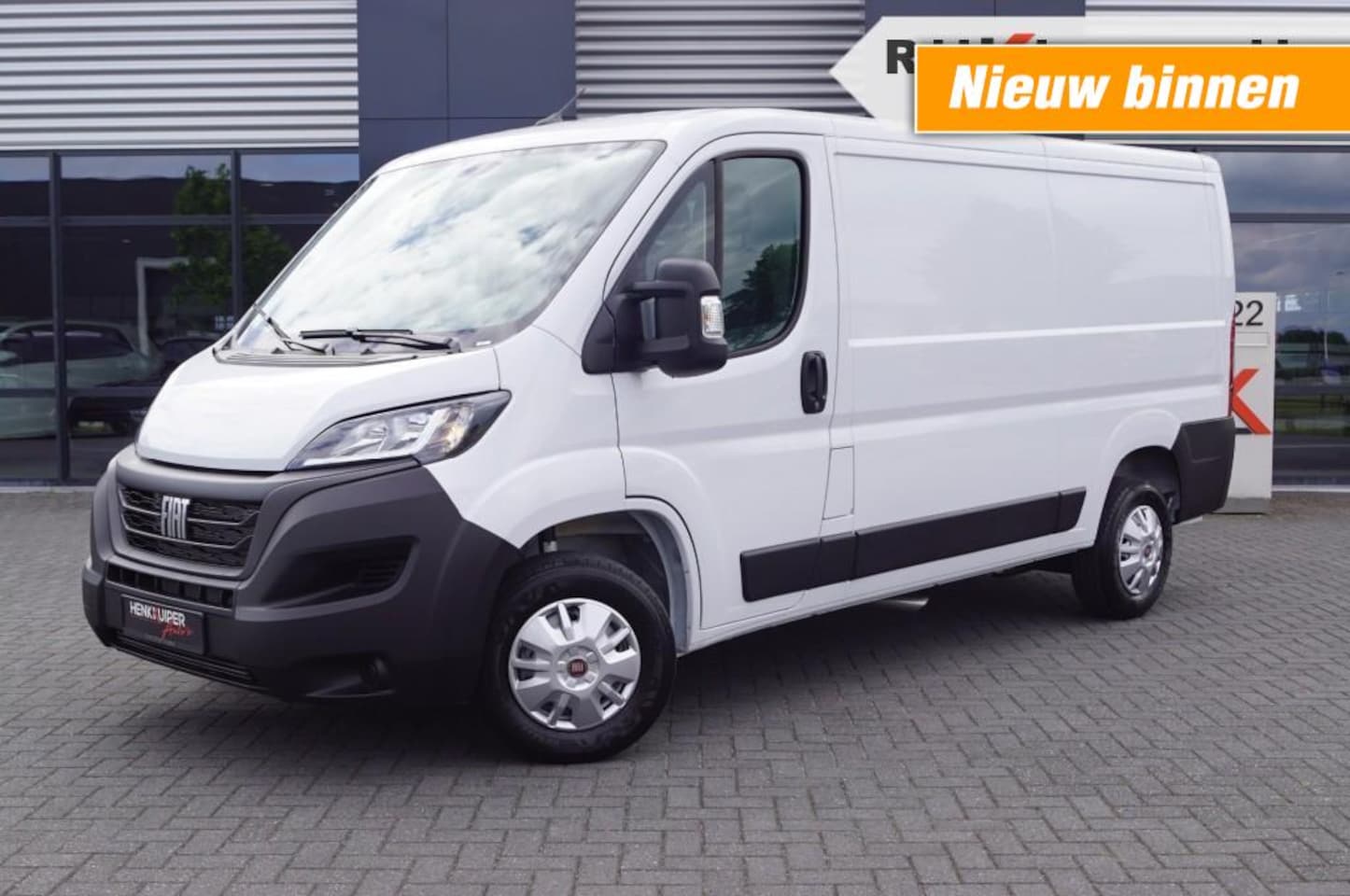 Fiat Ducato - 2.2 JTD  L2H1 /140pk /PDC / Camera /Trekhaak/App-Connect - AutoWereld.nl