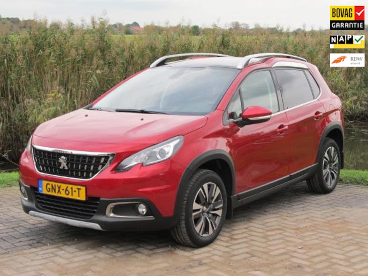 Peugeot 2008 - 1.2 PureTech Allure 130PK Panorama - AutoWereld.nl