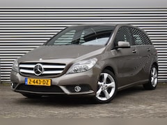 Mercedes-Benz B-klasse - 180 Urban 122-PK, Airco, Cruise, Navi, trekhaak, Pdc