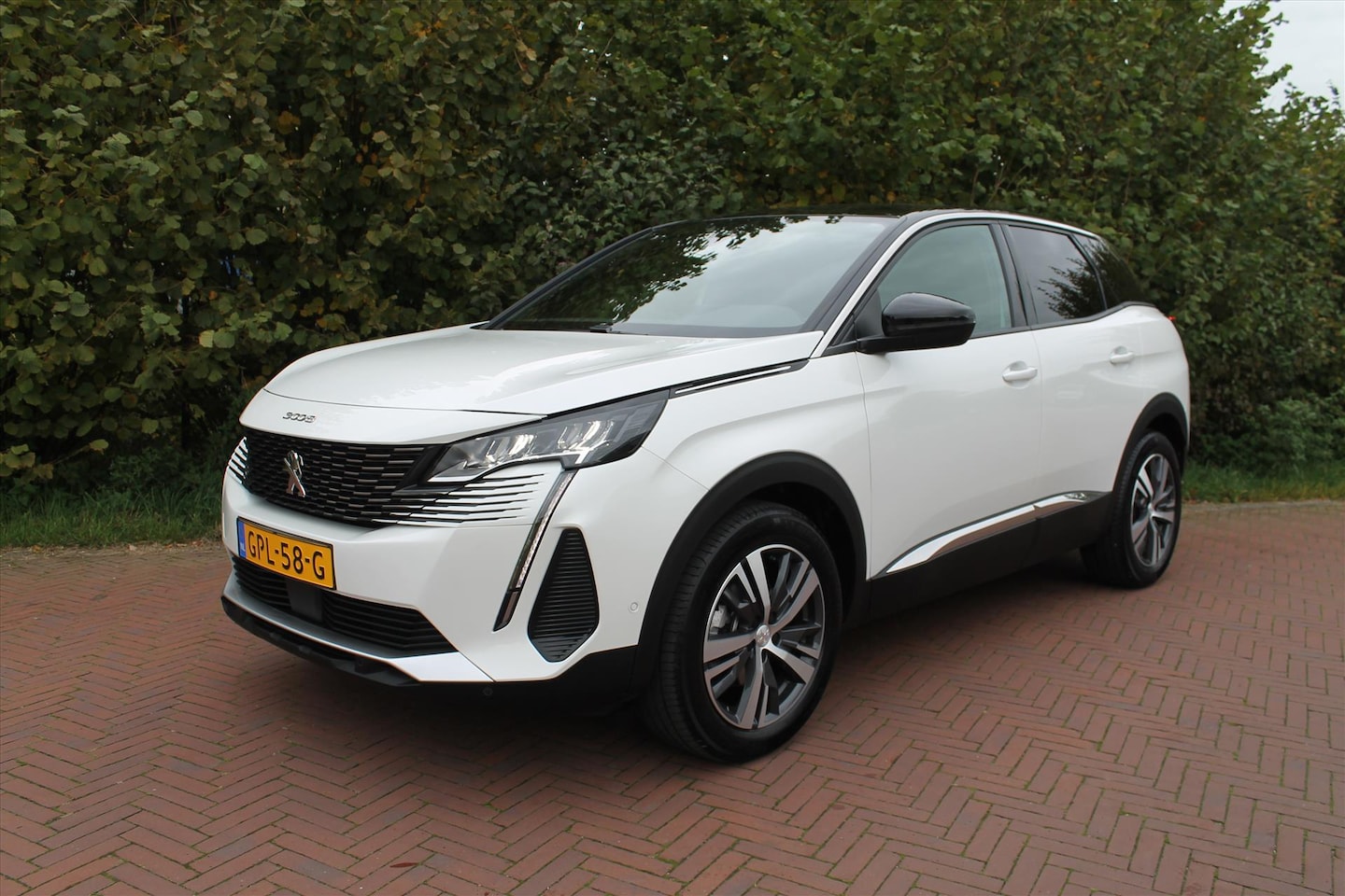 Peugeot 3008 - 1.2 PureTech 130pk EAT8 Allure Pack Business - AutoWereld.nl