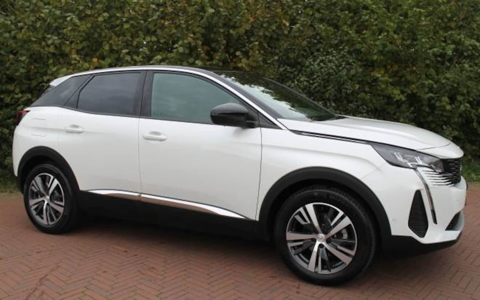 Peugeot 3008 - 1.2 PureTech 130pk EAT8 Allure Pack Business