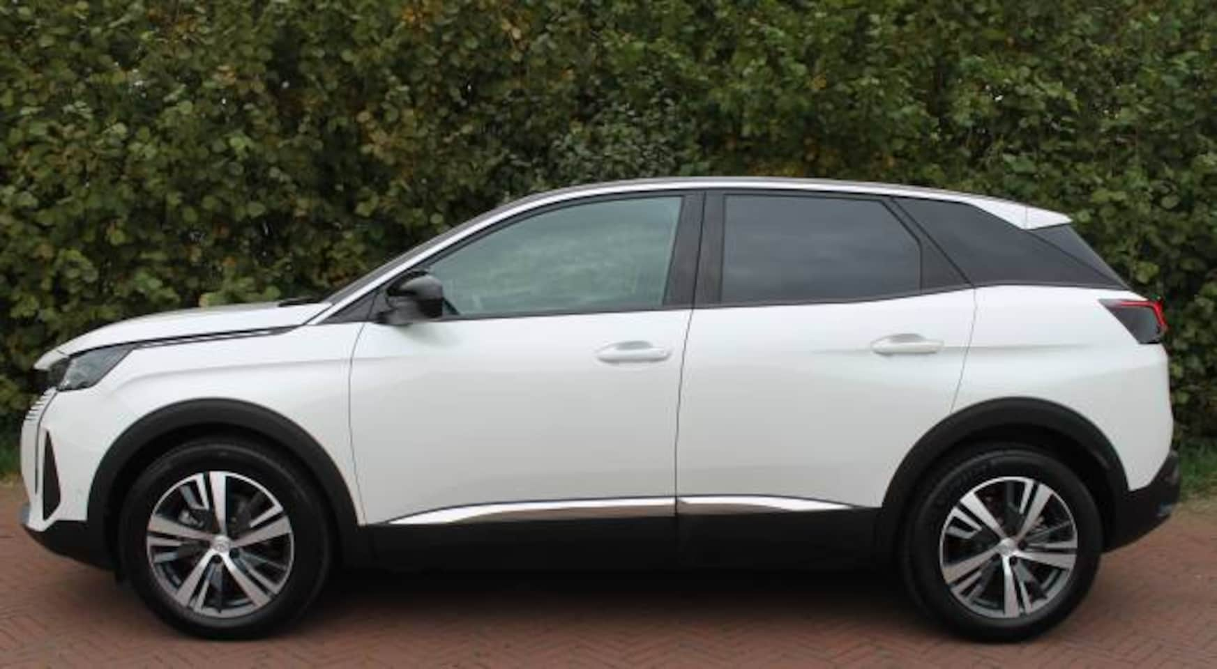 Peugeot 3008 - 1.2 PureTech 130pk EAT8 Allure Pack Business