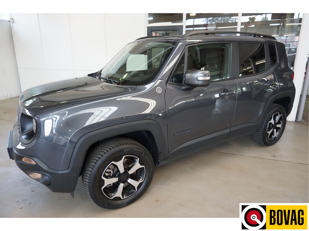 Jeep Renegade - 4xe 240 Plug-in Hybrid Electric Trailhawk Navi 240Pk - AutoWereld.nl