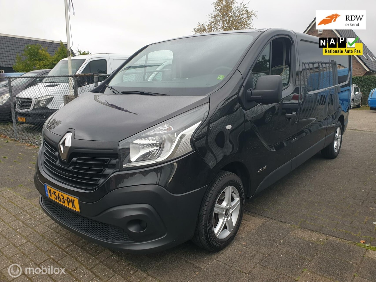 Renault Trafic - bestel 1.6 dCi T29 L2H1 DC Générique - AutoWereld.nl