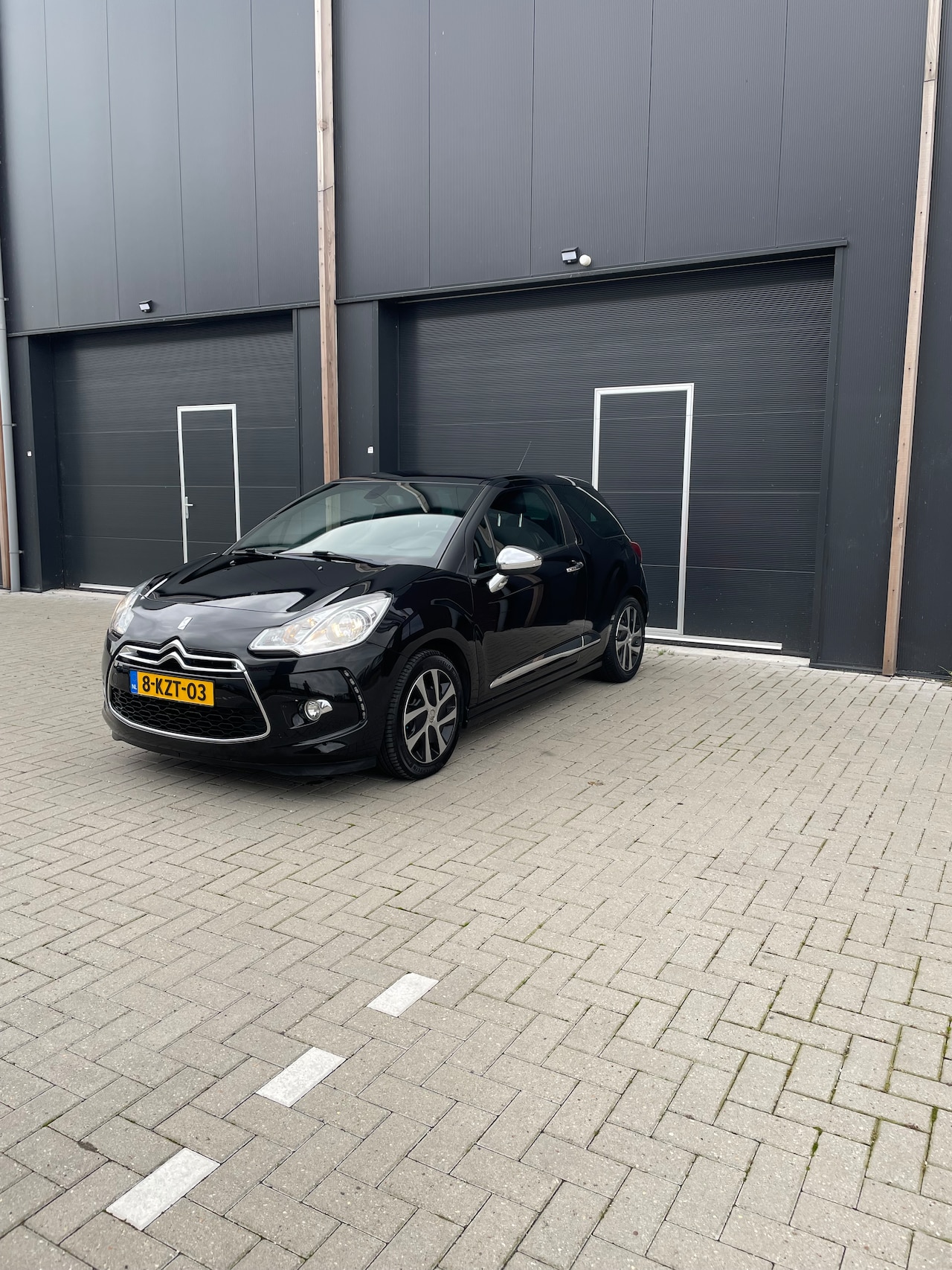 Citroën DS3 - 1.2 VTi So Chic - AutoWereld.nl