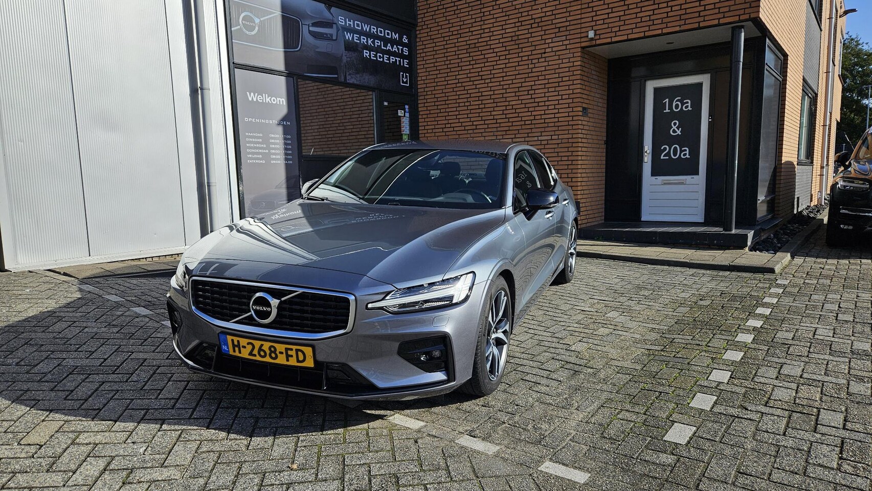 Volvo S60 - 2.0 T5 Intro Edition 2.0 T5 Intro Edition - AutoWereld.nl