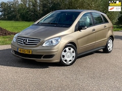 Mercedes-Benz B-klasse - 200 AUTOMAAT 5DRS NAP AIRCO 136PK GOED ONDERHOUDEN