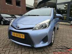 Toyota Yaris - 1.5 FULL HYBRID AUTOMAAT / NAVI / CAMERA / TREK