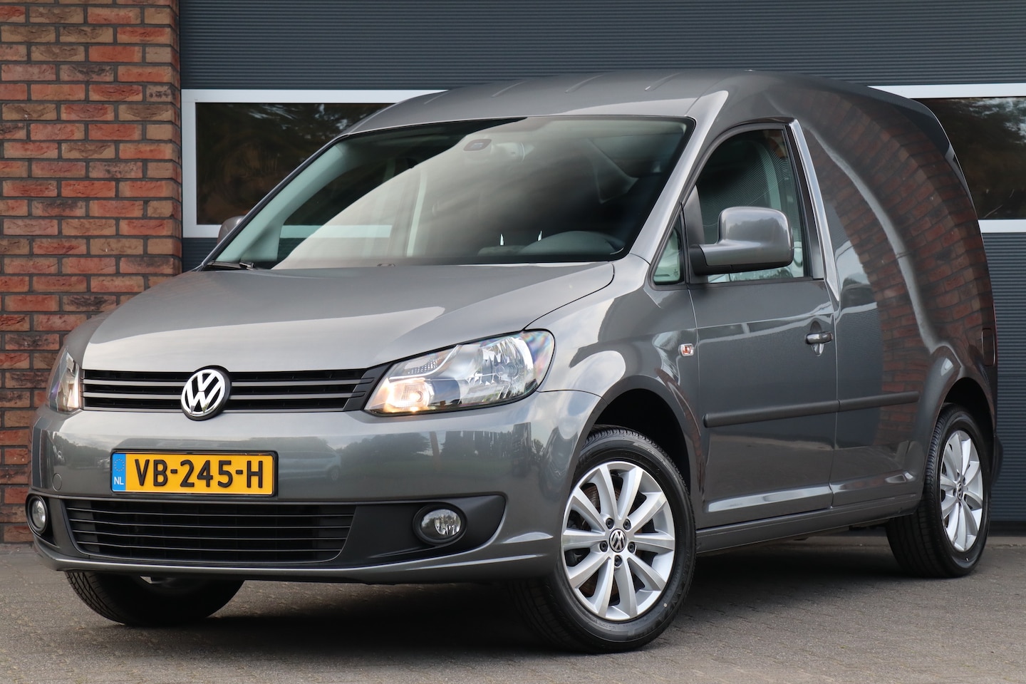 Volkswagen Caddy - 2.0 TDI Highline 2.0 TDI 140PK Highline - AutoWereld.nl