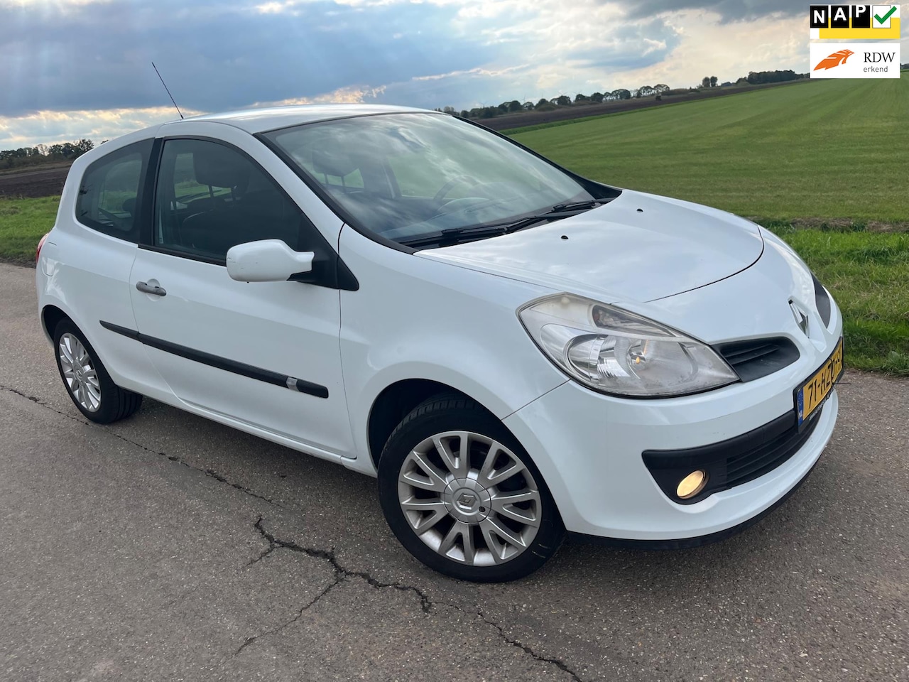 Renault Clio - 1.2-16V Collection 2009 - AutoWereld.nl