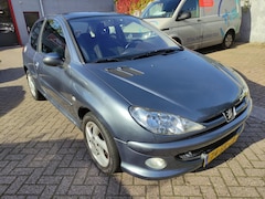 Peugeot 206 - Air-line 1.4-16V, Nieuwe APK