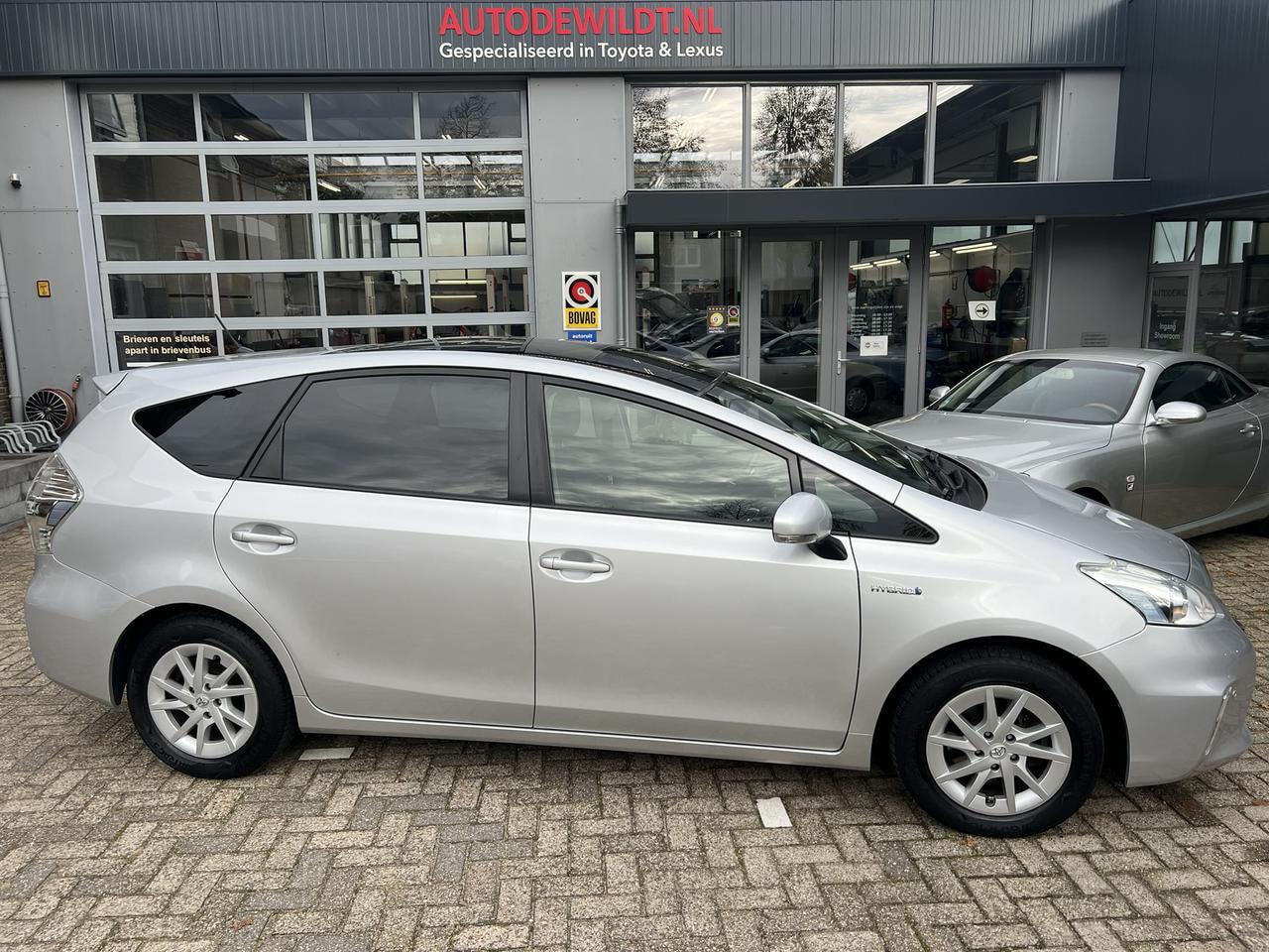 Toyota Prius Wagon - 1.8 Hybrid Aspiration Navi 7-zits + BOVAG - AutoWereld.nl