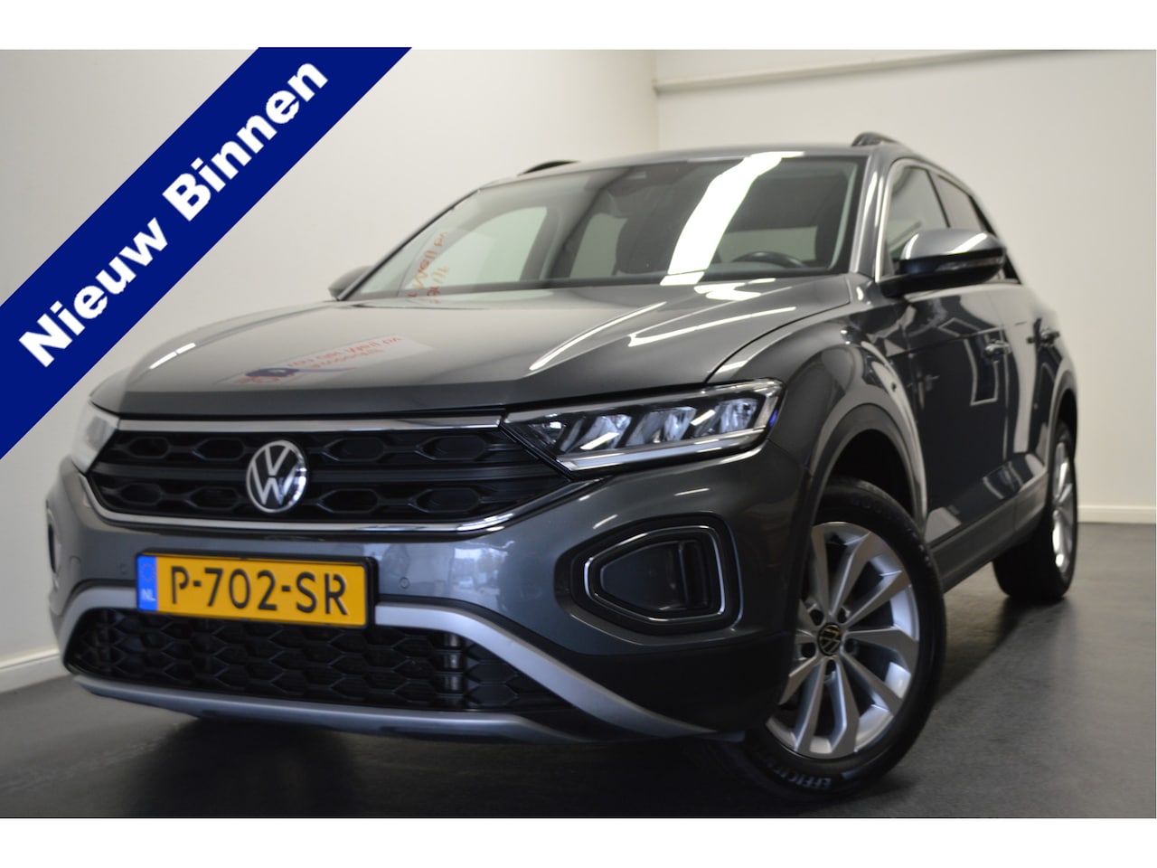 Volkswagen T-Roc - 1.0 TSI Life 1.0 TSI Life , AIRCO ,   NAVI VIA APP , LMV17 , LED KOPLAMPEN , PDC V+A , - AutoWereld.nl