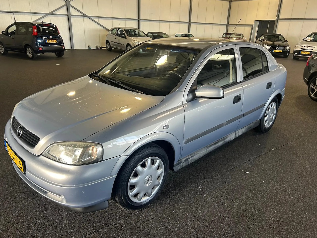 Opel Astra - 1.6 5-drs [ airco HANDEL/EXPORT ] 1.6 Pearl - AutoWereld.nl