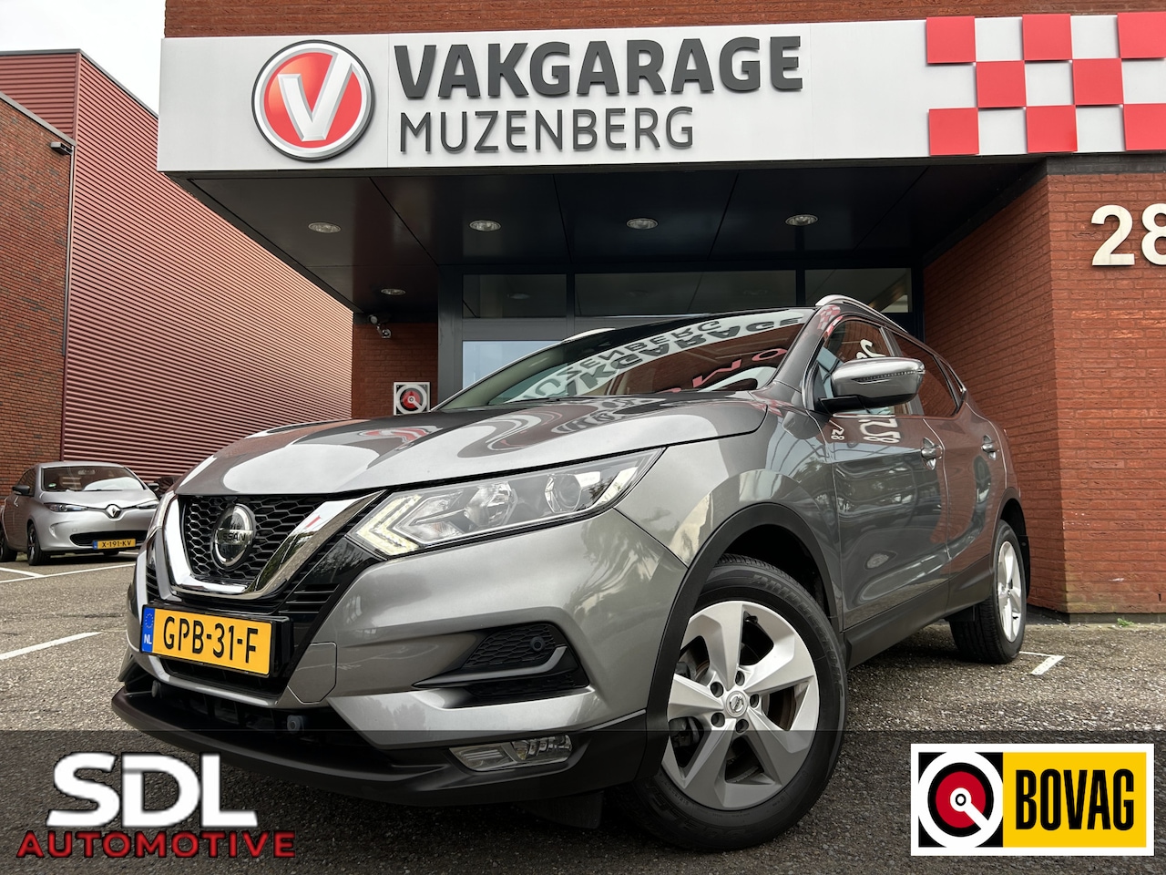 Nissan Qashqai - 1.3 DIG-T N-Connecta 160 PK!! // PANODAK // CAMERA+SENSOREN // NAVI // CLIMA // - AutoWereld.nl