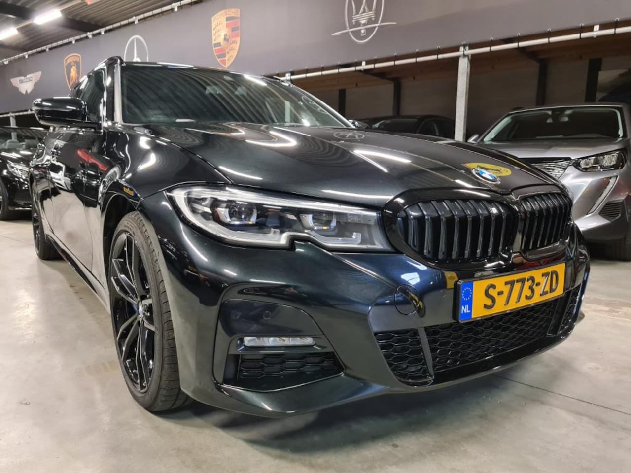 BMW 3-serie Touring - 330e High Executive - M-Sport - Plug in Hybride - Leer - CarPlay - Camera - Incl BTW - AutoWereld.nl