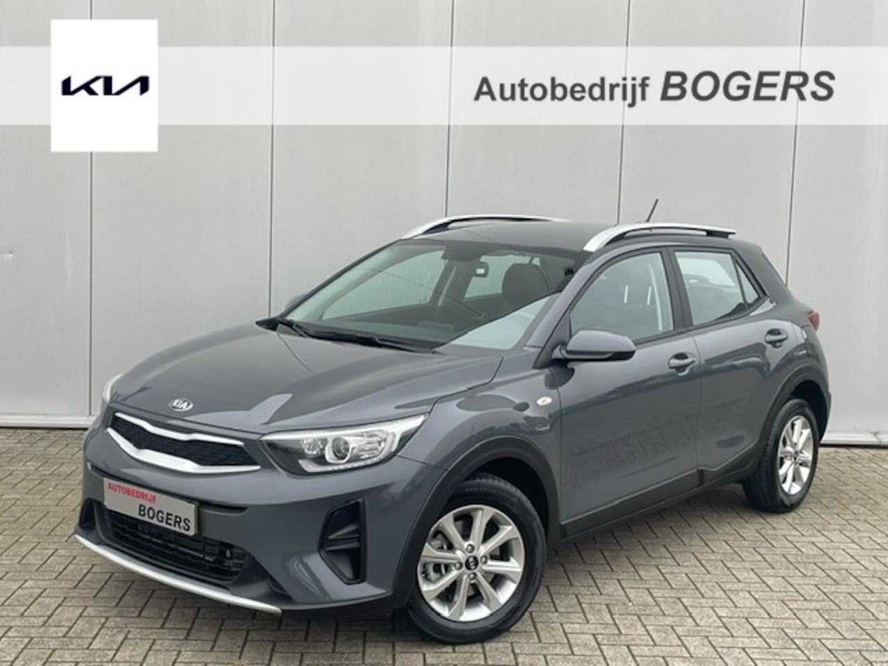 Kia Stonic - 1.0 T-GDI MHEV Dynamicline Automaat Navigatie ( via AppleCarplay/Android Auto ), Airco, 15 - AutoWereld.nl