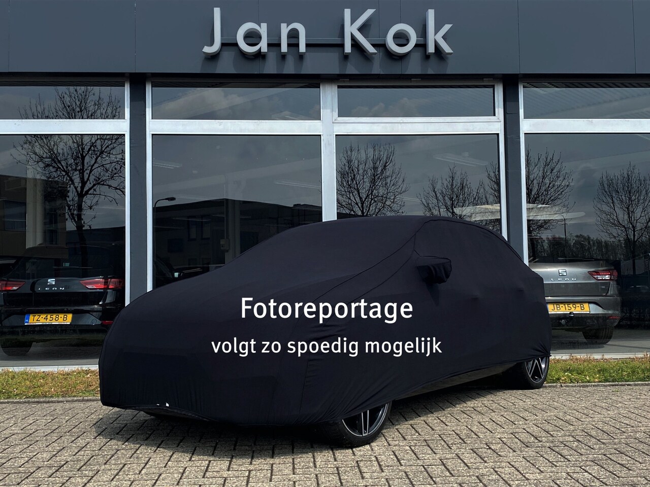 Volkswagen Golf - 1.0 TSi 110 pk Life | Adpt. Cruise Control | LED | Parkeersensoren - AutoWereld.nl