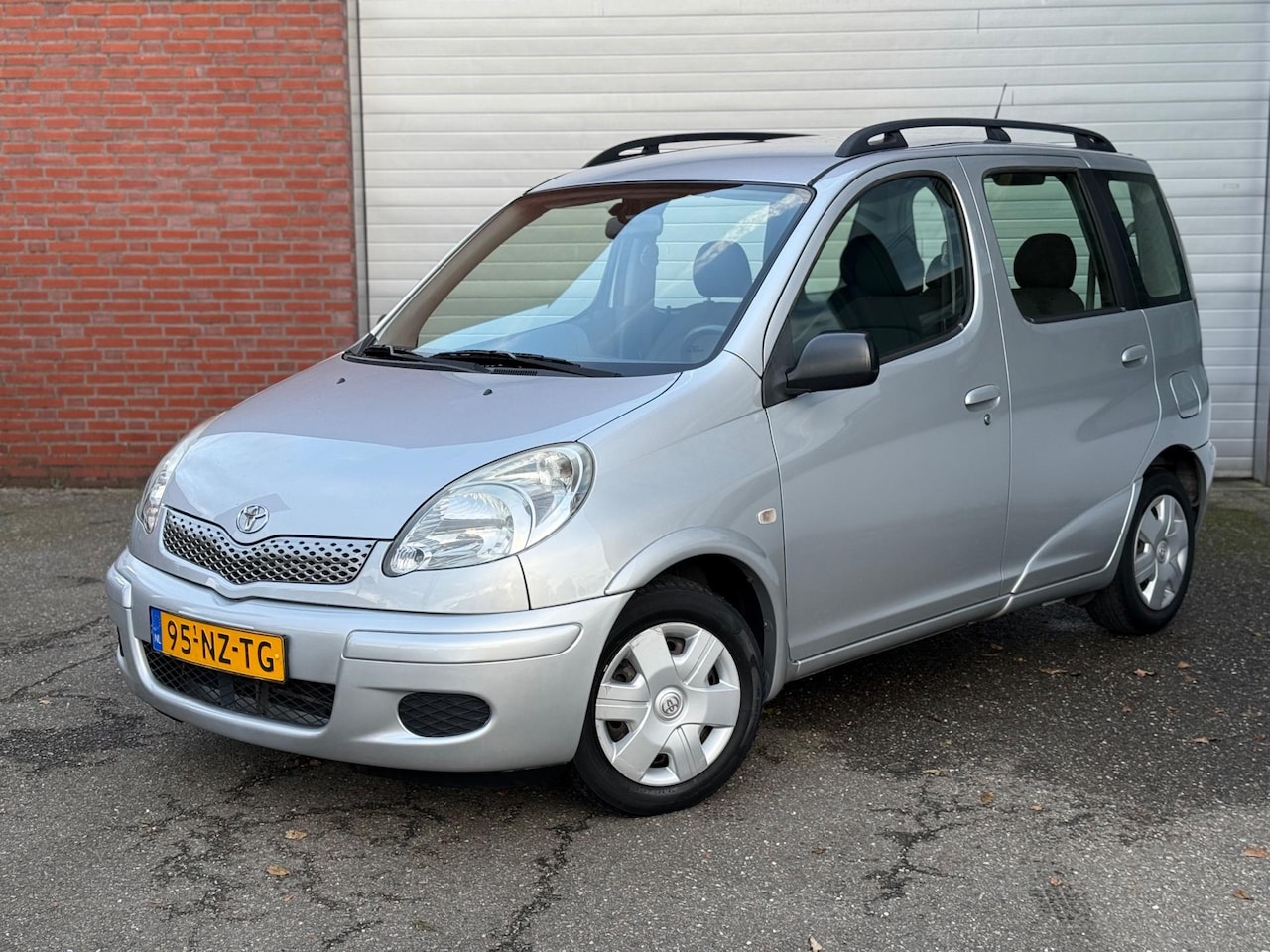 Toyota Yaris Verso - 1.3 VVT-i Sol| AUTOMAAT| AIRCO| NAP - AutoWereld.nl