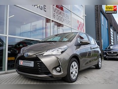 Toyota Yaris - 1.5 Hybrid Dynamic Navi Camera sensoren