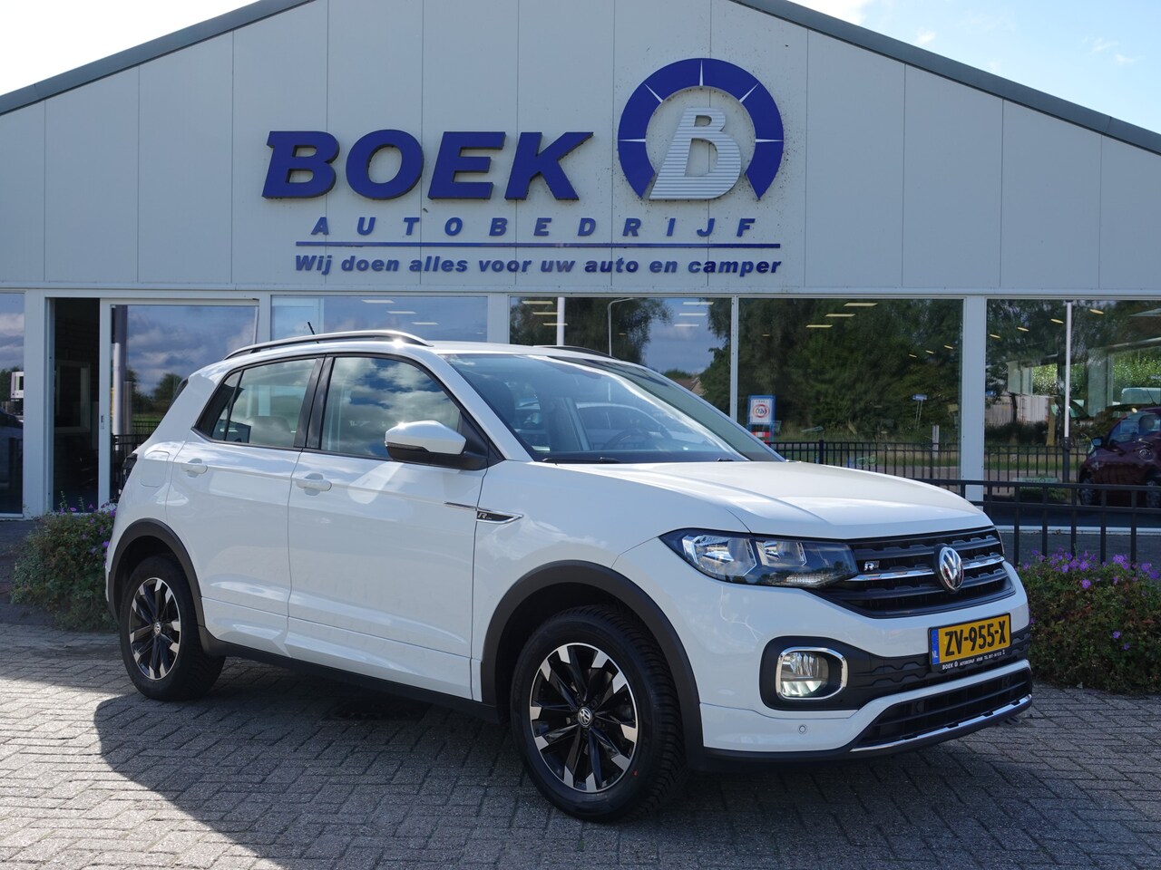 Volkswagen T-Cross - 1.0 TSI 115PK Life R-LINE NAVI | BLIS | ADAPT CRUISE | LMV | ECC - AutoWereld.nl