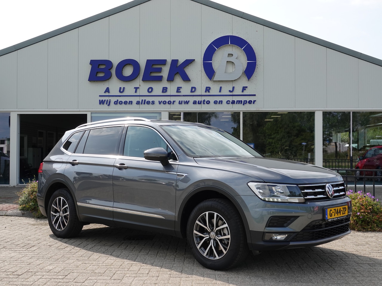 Volkswagen Tiguan Allspace - 1.5 TSI AUTOM. Comfortline 7-PERS NAVI | ECC | ADAPT CRUISE | WINTER PAKKET - AutoWereld.nl