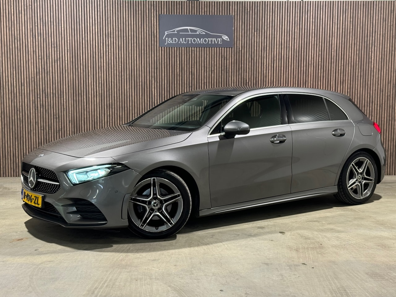 Mercedes-Benz A-klasse - 180D AMG NIGHT 2019 LED CAMERA NAVI PDC - AutoWereld.nl